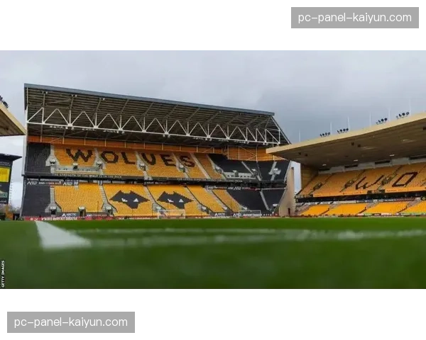 通讯:应对极端天气,英超考察各俱乐部球场草皮混合技术与地下排水系统升级 通讯:应对极端天气,英超考察各俱乐部球场草皮混合技术与地下排水系统升级